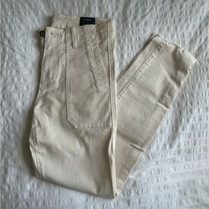 Vince Off White Cropped High Rise Skinny Jeans with Ankle Zipper Detail